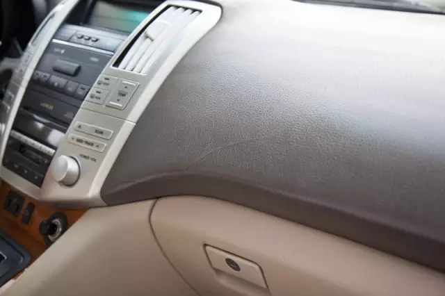 【天嬌用車學】暴曬后的汽車究竟有多毒？超乎你想象