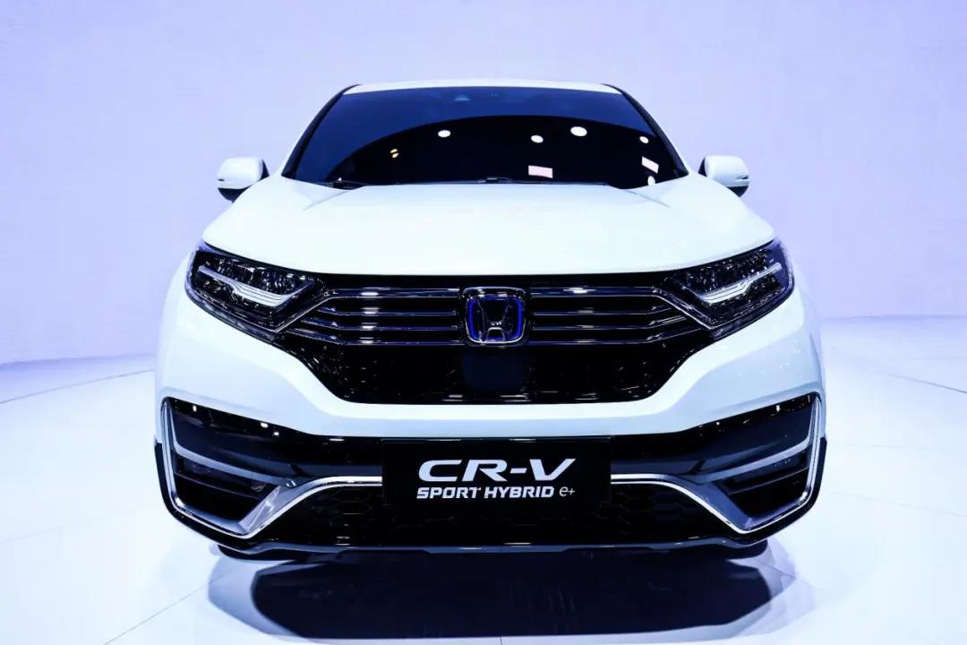 媒體視角 | CR-V代表了“傳統(tǒng)”，CR-V 銳·混動e+承載了未來
